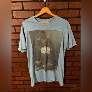 Large Muhammad Ali T-Shirt. 🥊🥊🥊🥊